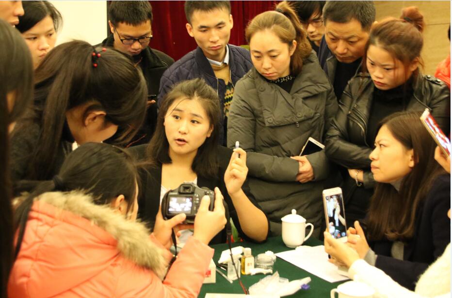 邂逅美麗的星城長沙——2016年翔通染色技術大師賽湖南區(qū)分賽圓成功舉辦! 邂逅美麗的星城長沙——2016年翔通染色技術大師賽湖南區(qū)分賽圓成功舉辦!