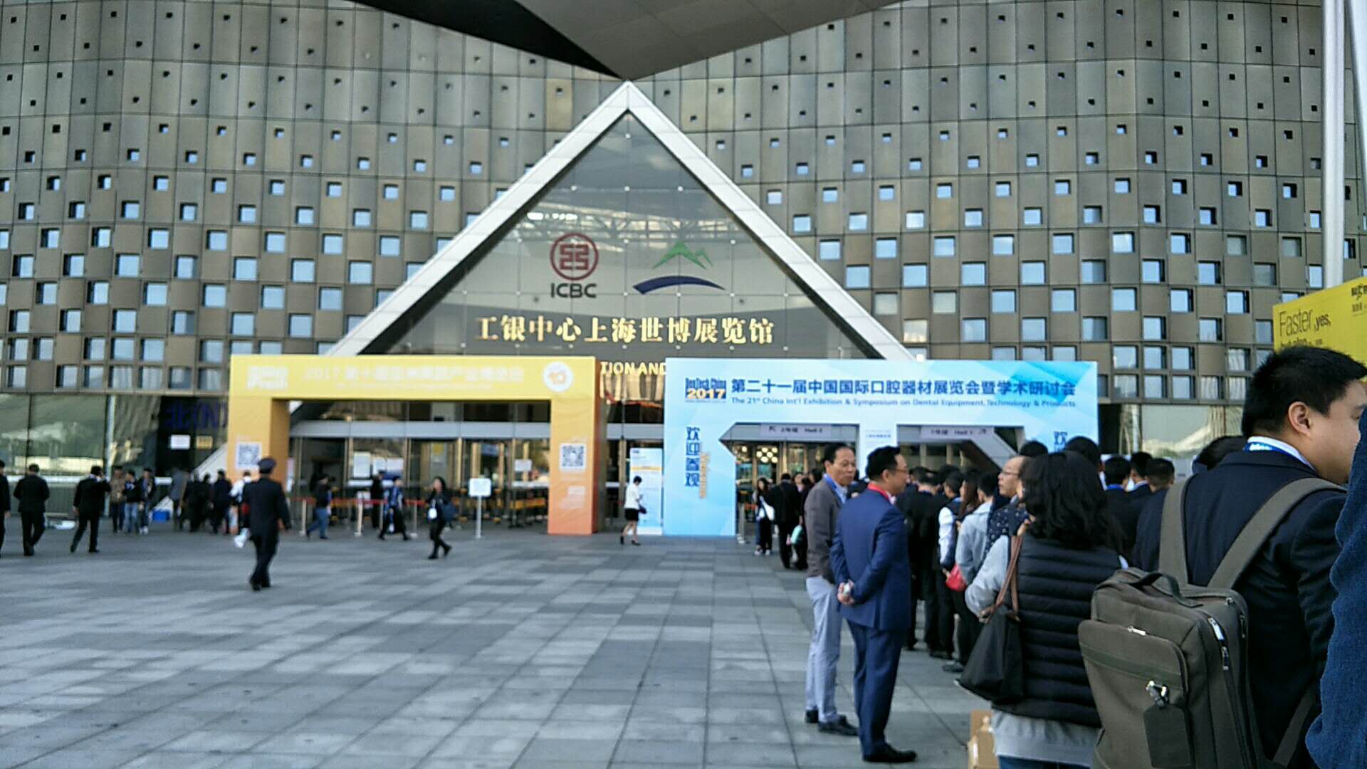 任何美麗的風(fēng)景都不及每次遇見你 任何美麗的風(fēng)景都不及每次遇見你