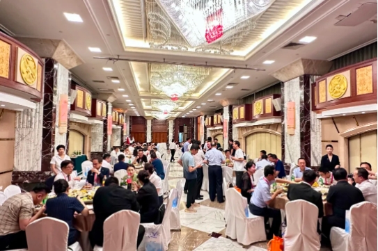 共鑄口腔未來｜2024第六屆中國口腔協(xié)會會長論壇暨中航翔通之夜
